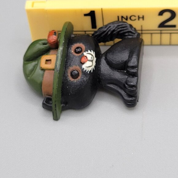 Hallmark Cards Halloween Black Kitty Cat Brooch Pin Plastic Signed Vintage - Picture 7 of 8